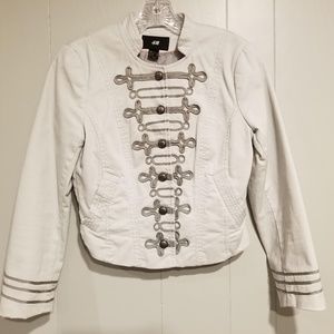 H&M light gray band jacket with removable pin